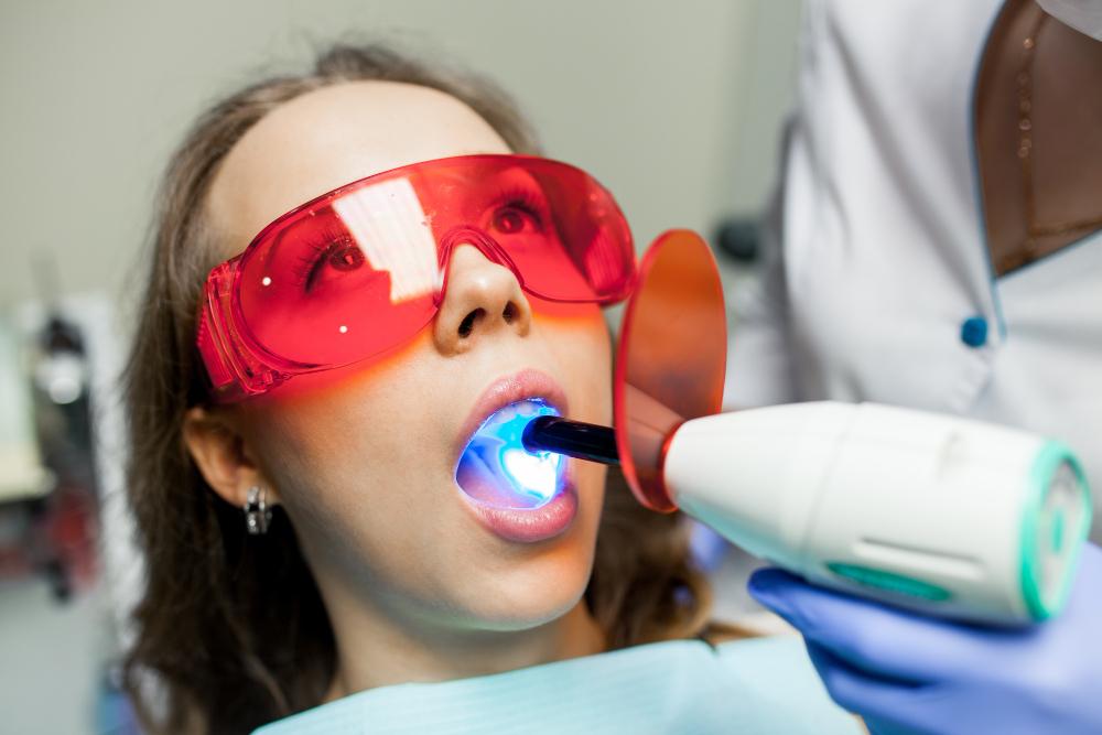 beauty-caries-adult-chair-assistant-canal